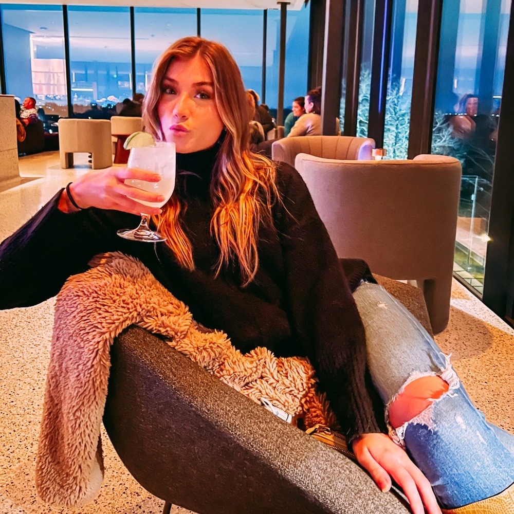 Meet your Posher, Claire